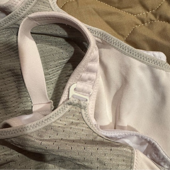 Two Glamorise Sports Bra 46DD White Grey Custom Control Support Adjustable - Picture 6 of 16